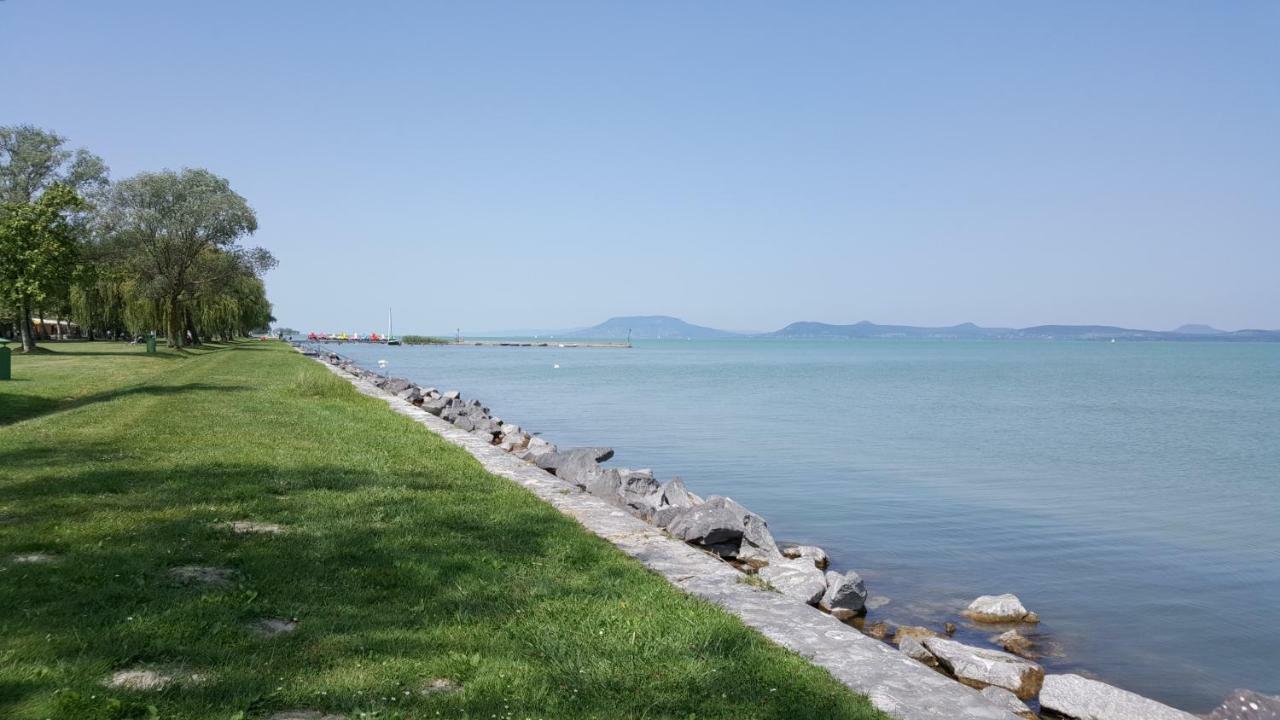 Lelle Resort Cb34 Balatonlelle Exterior foto