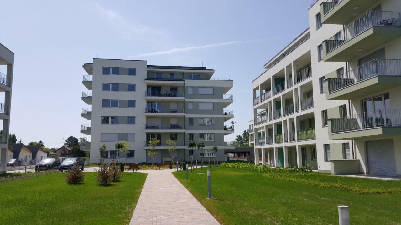 Lelle Resort Cb34 Balatonlelle Exterior foto